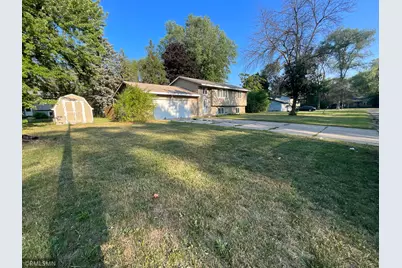7308 Fremont Avenue N, Brooklyn Park, MN 55444 - Photo 33