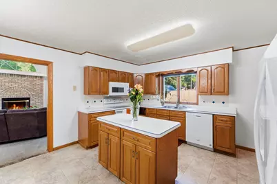 243 E Dahlstrom Avenue, Appleton, MN 56208 - Photo 13
