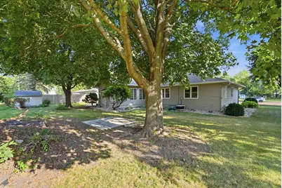 243 E Dahlstrom Avenue, Appleton, MN 56208 - Photo 5