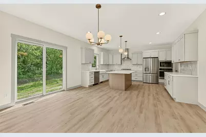 3730 Stonehedge Drive NE, Rochester, MN 55906 - Photo 9