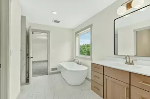 3730 Stonehedge Dr NE, Rochester, MN 55906 - Photo 19