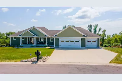 864 Goves Way, Madelia, MN 56062 - Photo 1