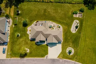 864 Goves Way, Madelia, MN 56062 - Photo 5