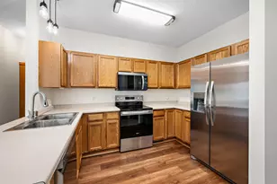 18275 Kerrville Trail, Lakeville, MN 55044 - Photo 11