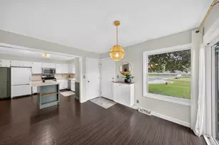 402 Sunset Ct NE, Stewartville, MN 55976 - Photo 7