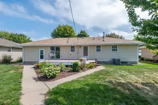 948 Main St S, Shakopee, MN 55379 - Photo 25