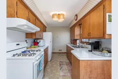 948 Main Street S, Shakopee, MN 55379 - Photo 13