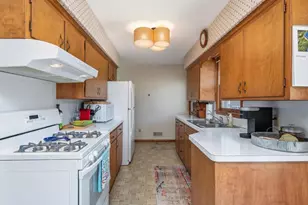 948 Main St S, Shakopee, MN 55379 - Photo 13