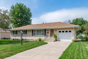 948 Main St S, Shakopee, MN 55379 - Photo 1