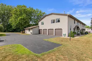 5686 Otter View Trail, White Bear Lake, MN 55110 - Photo 19