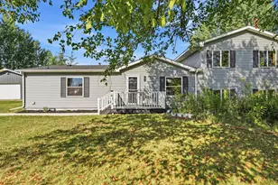 57098 Forest Blvd, Pine City, MN 55063 - Photo 3