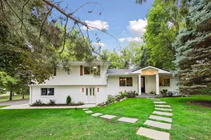 18065 Berry Ln, Wayzata, MN 55391 - Photo 1
