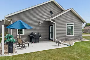 1352 Bradford St SE, Hutchinson, MN 55350 - Photo 25