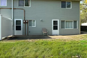 520 W State St, Belle Plaine, MN 56011 - Photo 5