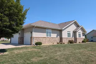 501 Mercedes Dr, Marshall, MN 56258 - Photo 31