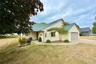 2520 Sunny Meadow Ln, Red Wing, MN 55066 - Photo 1