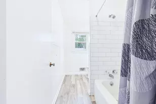 6306 Lee Ave N, Brooklyn Center, MN 55429 - Photo 11