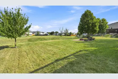 1381 Pheasant Run, New Richmond, WI 54017 - Photo 21