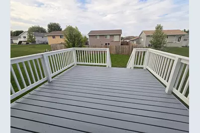 2227 Castlewood Drive, Worthington, MN 56187 - Photo 27