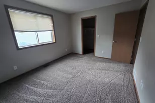 2227 Castlewood Dr, Worthington, MN 56187 - Photo 11