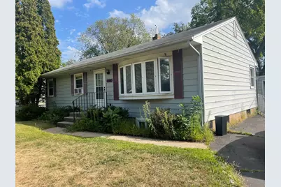 150 Roselawn Avenue E, Maplewood, MN 55117 - Photo 1