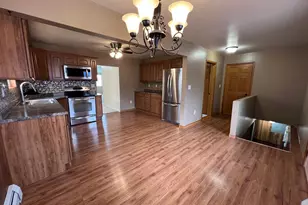 719 Garfield St, Eveleth, MN 55734 - Photo 11