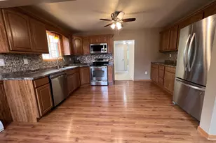719 Garfield St, Eveleth, MN 55734 - Photo 9