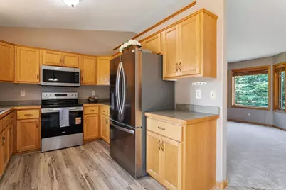 805 Pond View Court, Braham, MN 55006 - Photo 3