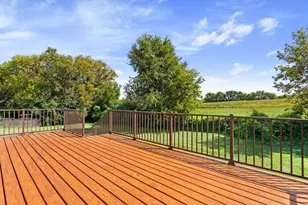 805 Pond View Ct, Braham, MN 55006 - Photo 5