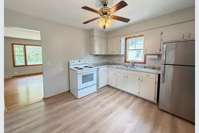 421 W 74th Street, Richfield, MN 55423 - Photo 9