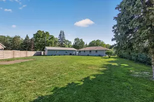 4500 Nord Dr, Bloomington, MN 55437 - Photo 31