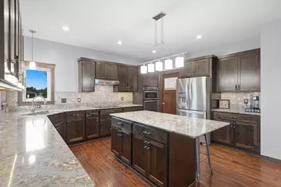 1042 144th Avenue, New Richmond, WI 54017 - Photo 9