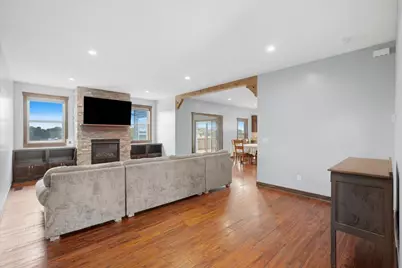 1042 144th Avenue, New Richmond, WI 54017 - Photo 5