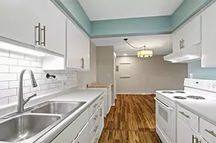 7318 W 22nd St, Saint Louis Park, MN 55426 - Photo 9