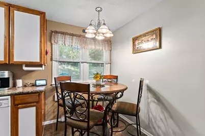 1523 Old Hudson Road, Saint Paul, MN 55106 - Photo 9