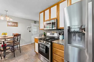 1523 Old Hudson Rd, Saint Paul, MN 55106 - Photo 13