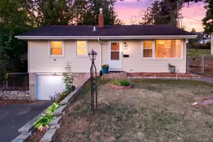 1523 Old Hudson Rd, Saint Paul, MN 55106 - Photo 1