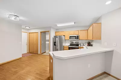 817 Greensview Court NW, Hutchinson, MN 55350 - Photo 5