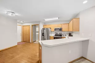 817 Greensview Ct NW, Hutchinson, MN 55350 - Photo 5
