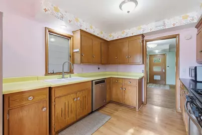 10019 Fremont Avenue S, Bloomington, MN 55431 - Photo 7