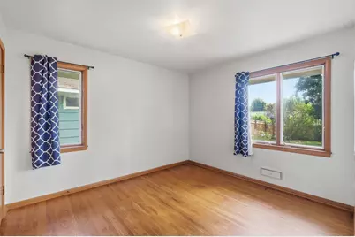 10019 Fremont Avenue S, Bloomington, MN 55431 - Photo 19