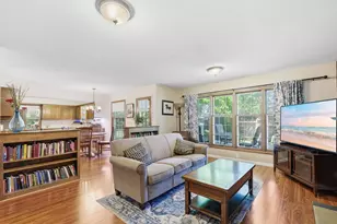 9672 Washburn Ave S, Bloomington, MN 55431 - Photo 7