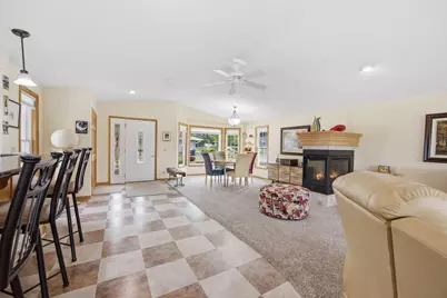7806 Gloria Circle, Mounds View, MN 55112 - Photo 5