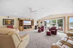 7806 Gloria Cir, Mounds View, MN 55112 - Photo 9