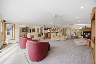 7806 Gloria Cir, Mounds View, MN 55112 - Photo 7