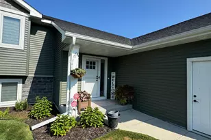 3177 Kingston St, River Falls, WI 54022 - Photo 3