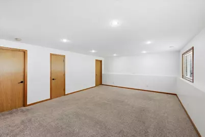 9350 Parkside Drive, Woodbury, MN 55125 - Photo 33