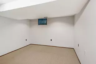 16740 S Shore Ln, Eden Prairie, MN 55346 - Photo 27