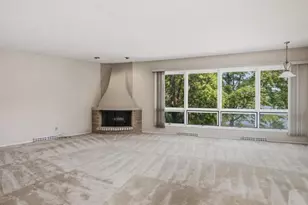 16740 S Shore Ln, Eden Prairie, MN 55346 - Photo 5