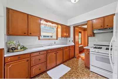 3028 E Minnehaha Parkway, Minneapolis, MN 55406 - Photo 9